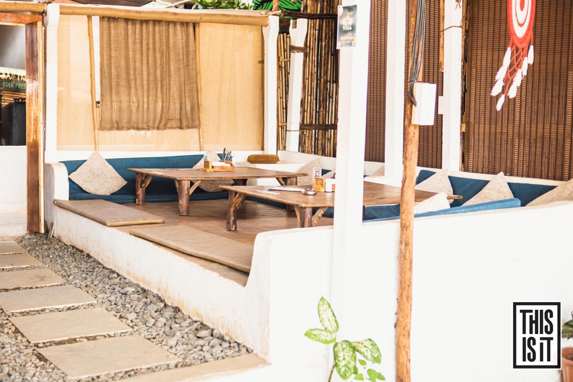 This Is It Beachfront - Rooms, Cafe & Events Arambol Kültér fotó